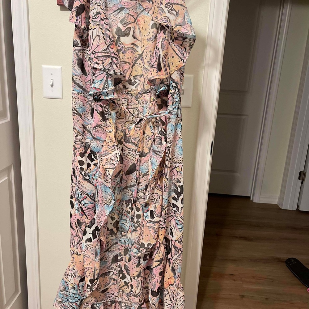 Colorful Patterned Blouse - Picture 3 of 3